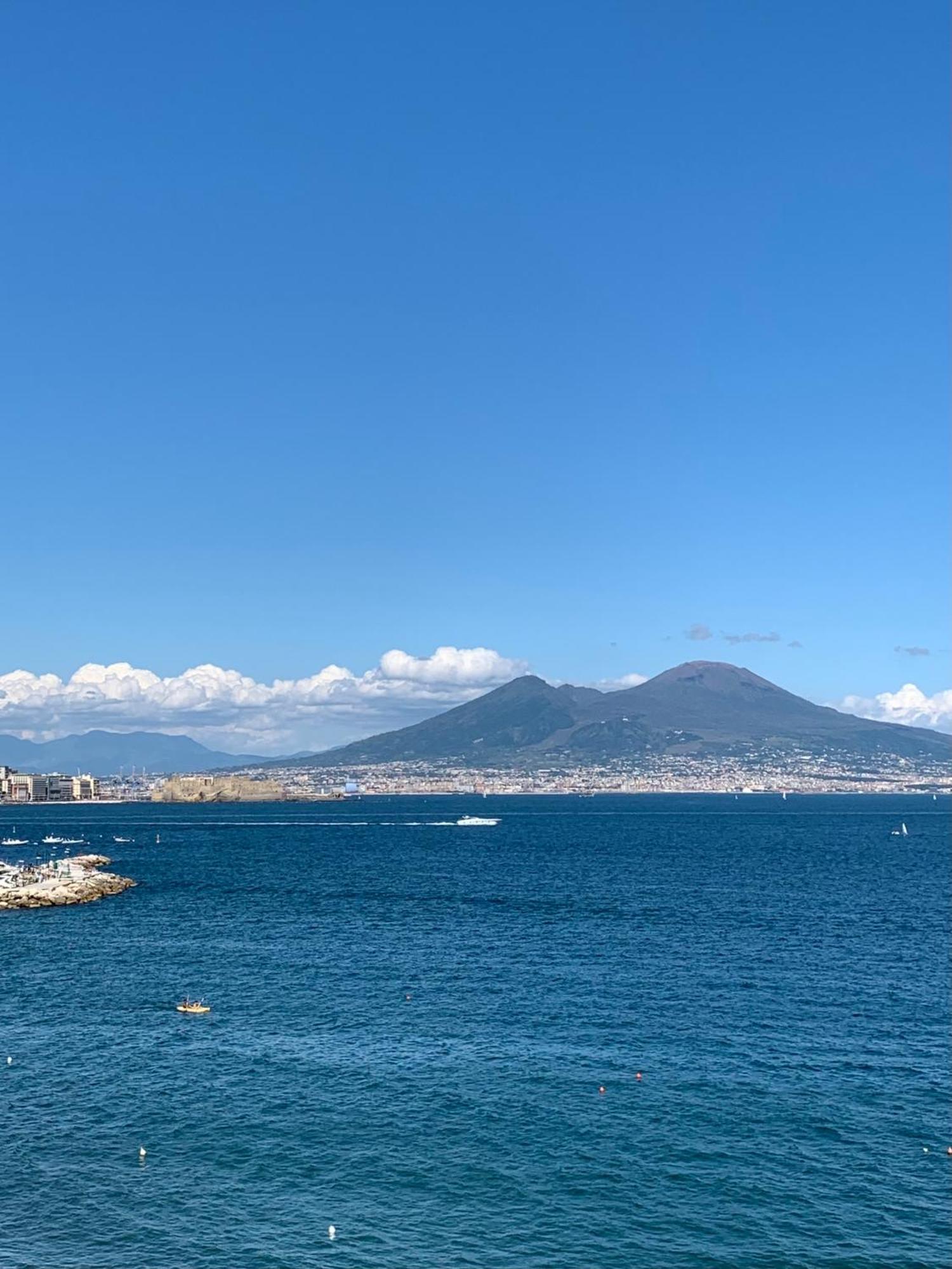 Vomerwood Loft - Charming And Spacious House In Vomero * Naples
